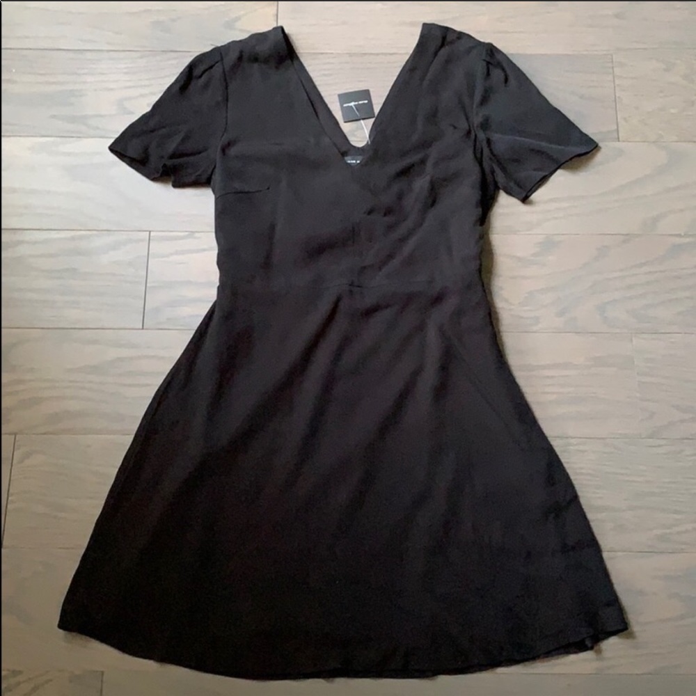 Club Monaco Riella Dress in black 2 NWT - Picture 3 of 9